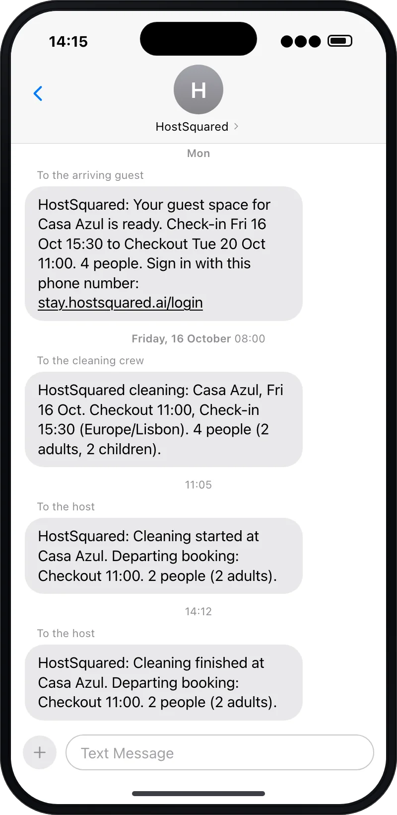 Ecrã de bloqueio do telemóvel com SMS do Host²: uma mensagem de boas-vindas ao hóspede com uma ligação de início de sessão, um resumo das 08:00 para a equipa de limpeza e alertas de limpeza iniciada e concluída para o anfitrião.